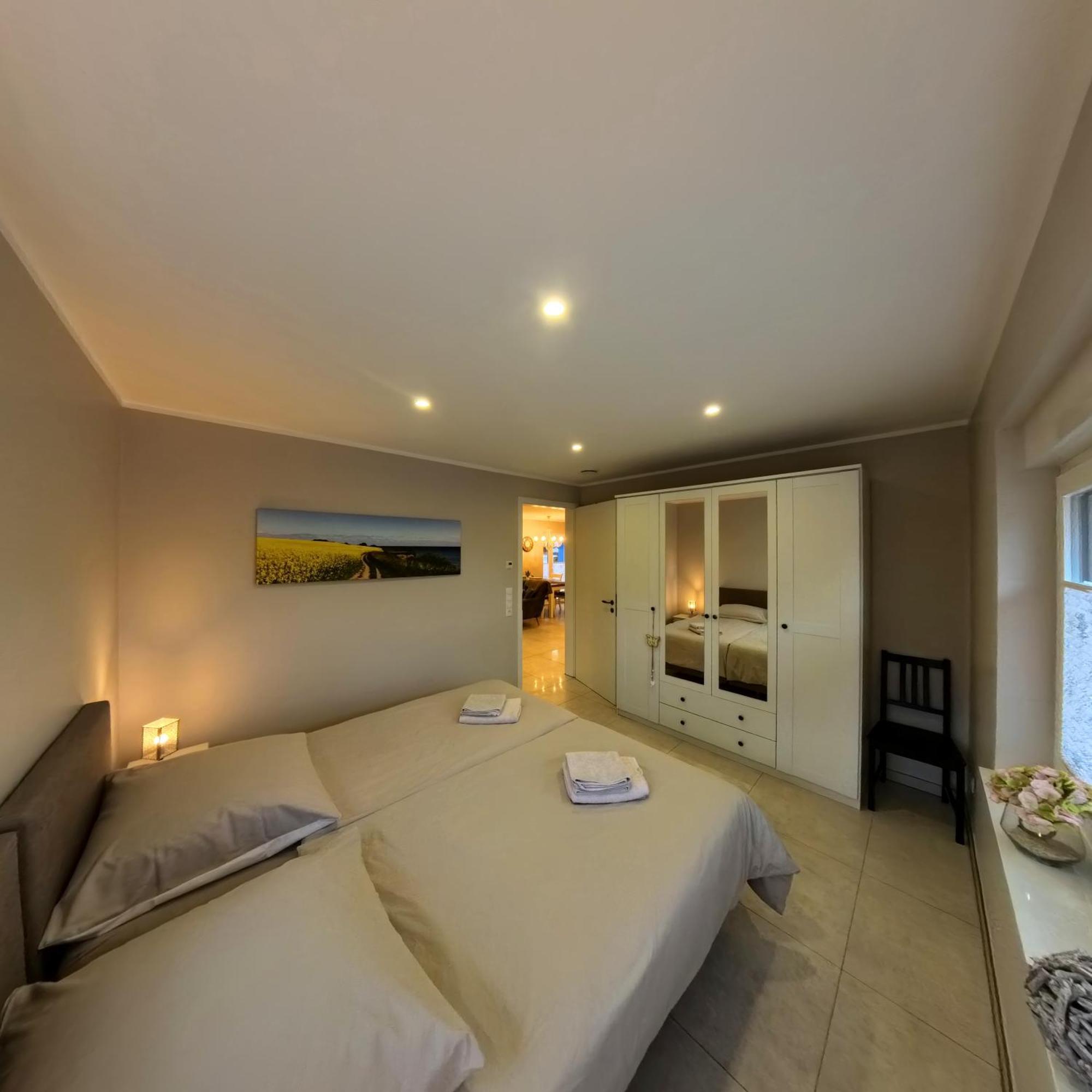 Eine Sehr Gemuetliche Erdgeschoss Wohnung Ihlow  Εξωτερικό φωτογραφία