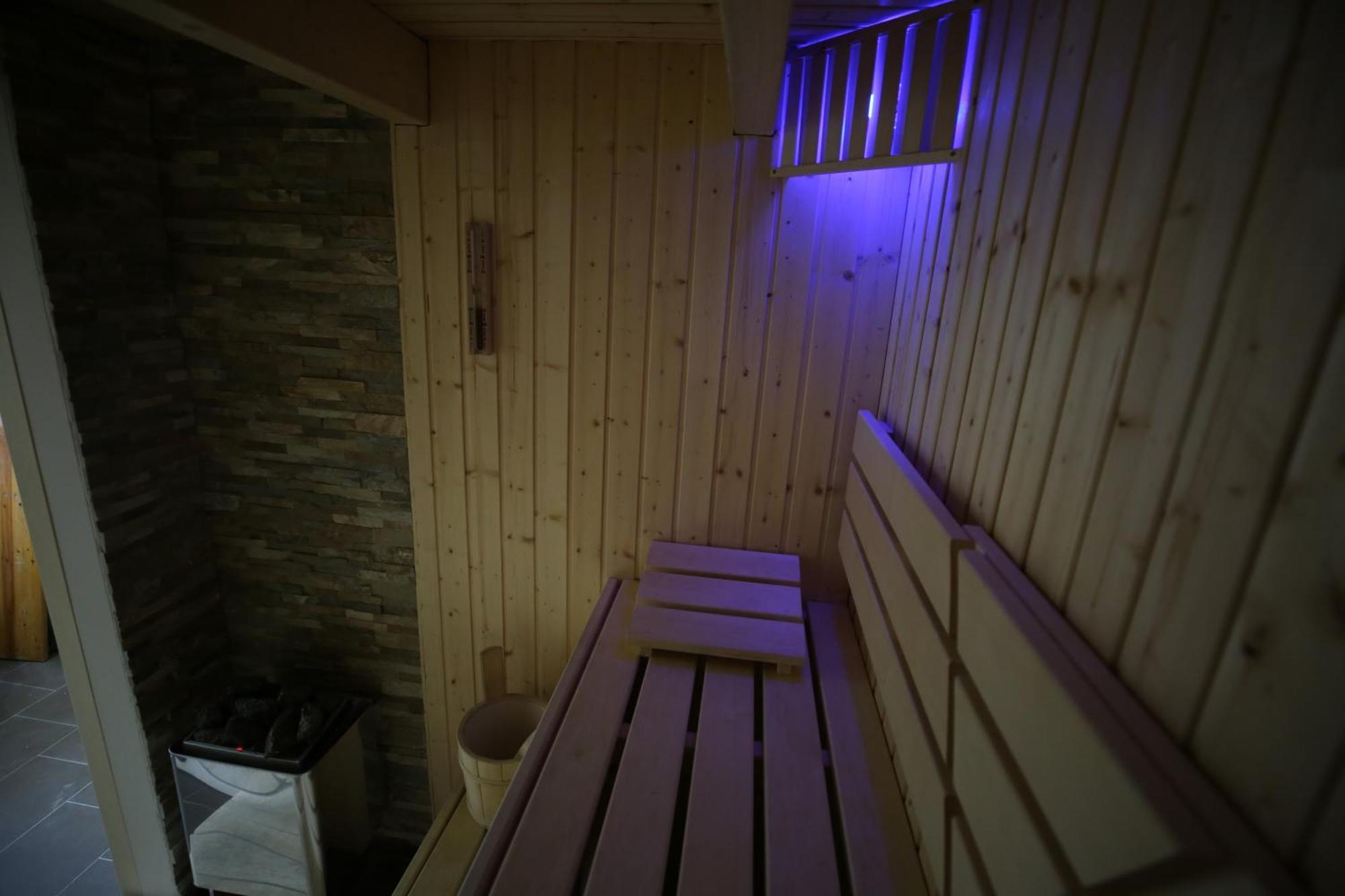 Eine Sehr Gemuetliche Erdgeschoss Wohnung Ihlow  Εξωτερικό φωτογραφία